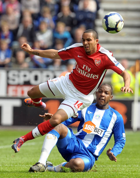 她并不是比 她并不是比